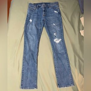Abercrombie & Fitch Rustin Athletic Slim Stetch Ripped Jeans